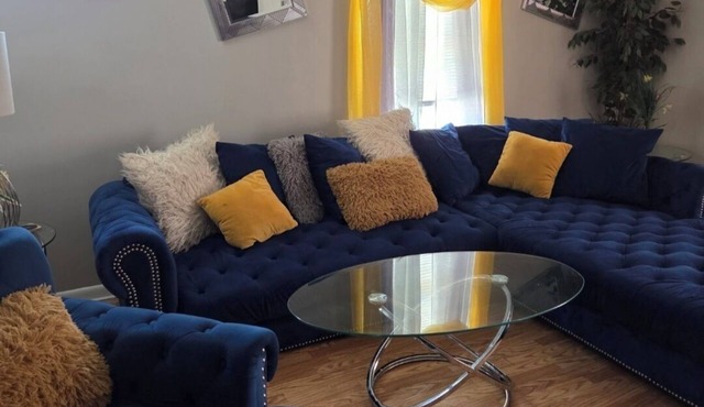Comfortable 3BR Getaway w/Bonus Attic Lounge to Relax
