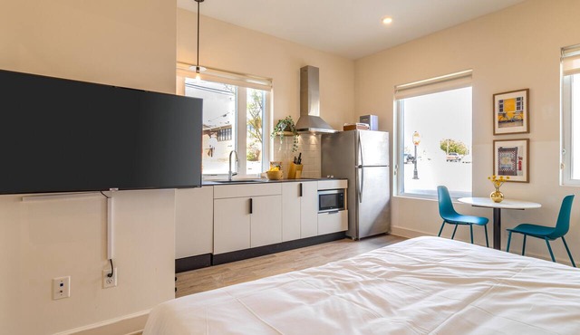 Conway by AvantStay | Studio in the Heart of Nashville | Walk to Broadway
