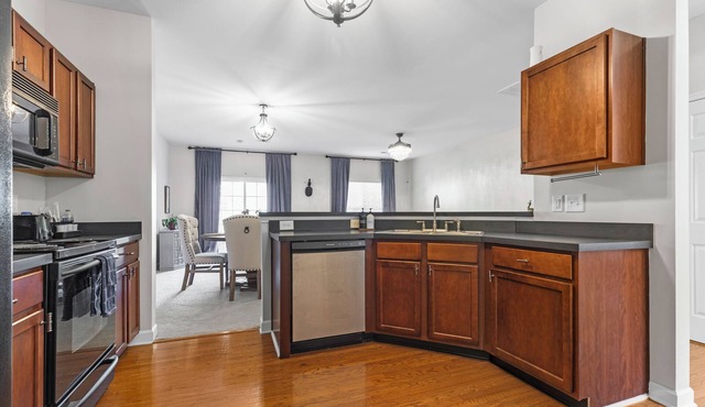 Corporate Rental - 2 Private Bathrooms