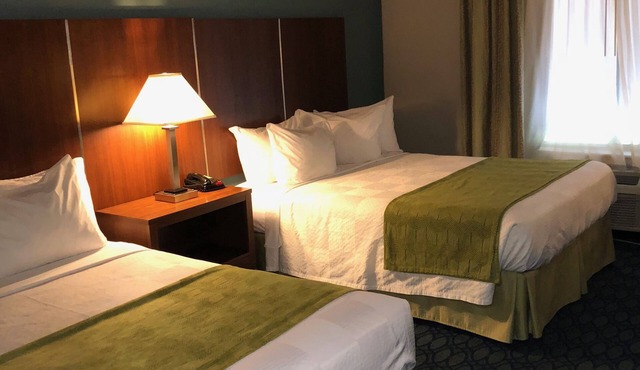 Country View Inn & Suites