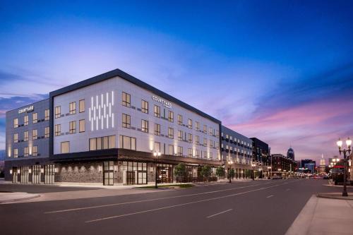Courtyard by Marriott Lansing Downtown in Lansing