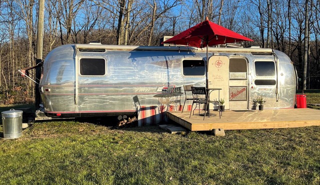 Cozy 1-bedroom Airstream located in National Park beside Brewery