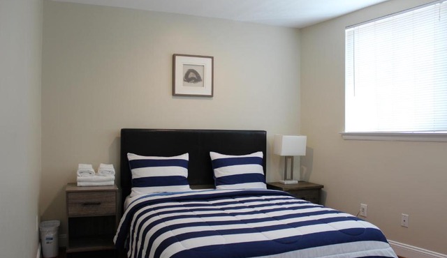 Cozy 3 Bedroom Min to National Mall Great Location and Free Parking