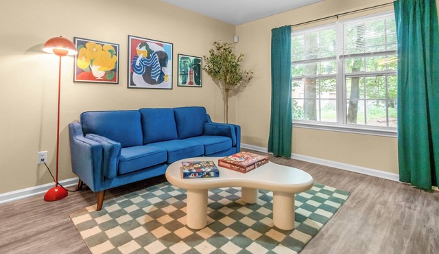 Cozy 4BR - Minutes to Uptown - Pet Friendly