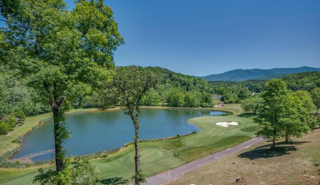 Cozy Blue Ridge Villa - Pond & Fairway Views