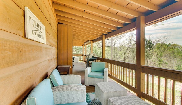 Cozy Cabin w/Grill & Fire Pit By Dale Hollow Lake