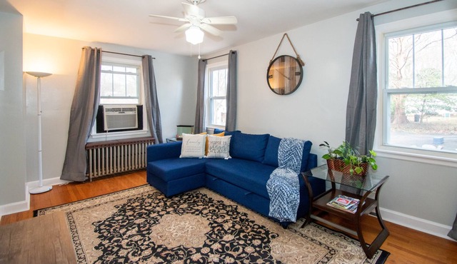 Cozy duplex- less than 15 minutes to downtown Cincinnati