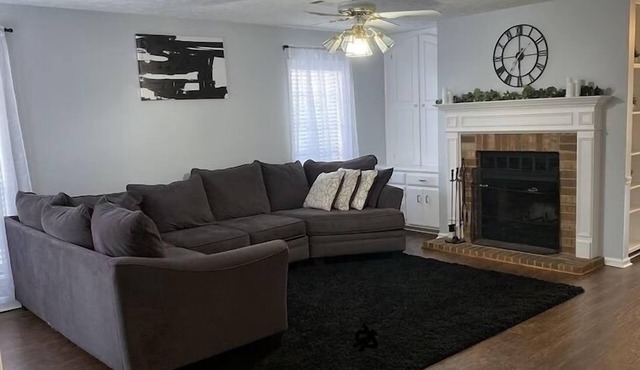 Cozy Home Away from Home “AC and High Speed Internet”