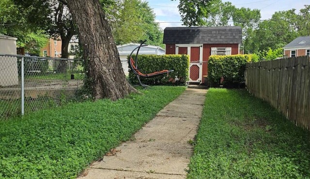 Cozy home Centrally located free parking sleeps 8