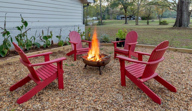 Cozy Oak Haven: Your Dream Retreat!
