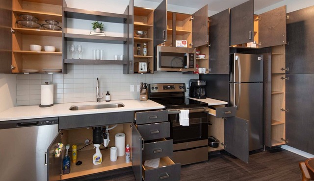 CozySuites Artistry Cincinnati