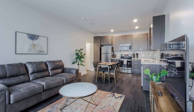 CozySuites Artistry Cincinnati
