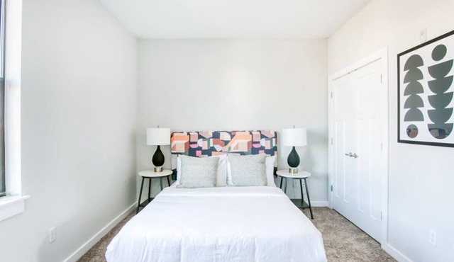 CozySuites Music Row Chic 1BR in Nashville! 57