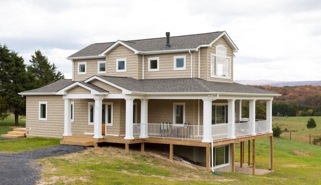 CRAVING A LITTLE PIECE OF HEAVEN? OUR BACK DECK GIVES YOU THAT FEELING!