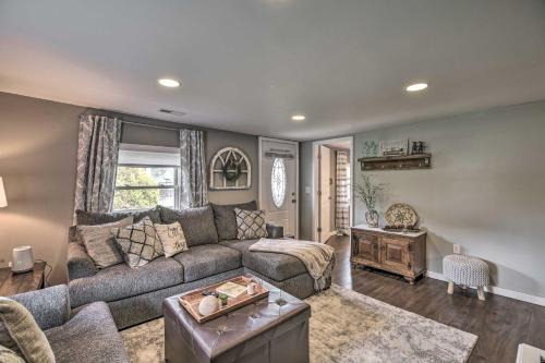 Damascus Cottage w/Fire Pit - 1 Mi to Trails
