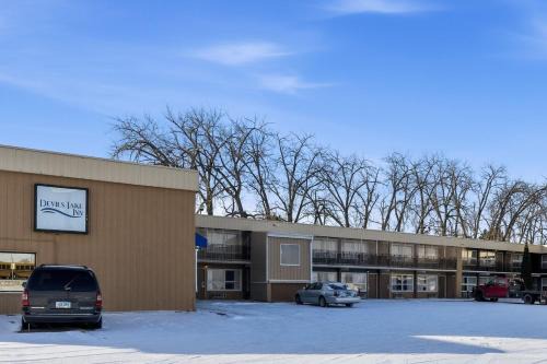 Devils Lake Inn By OYO Near Devils Lake Regional Airport in Devils Lake