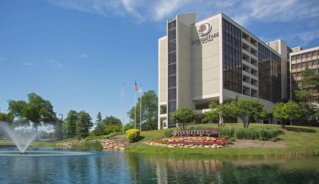 DoubleTree by Hilton Chicago - Oak Brook in Oak Brook