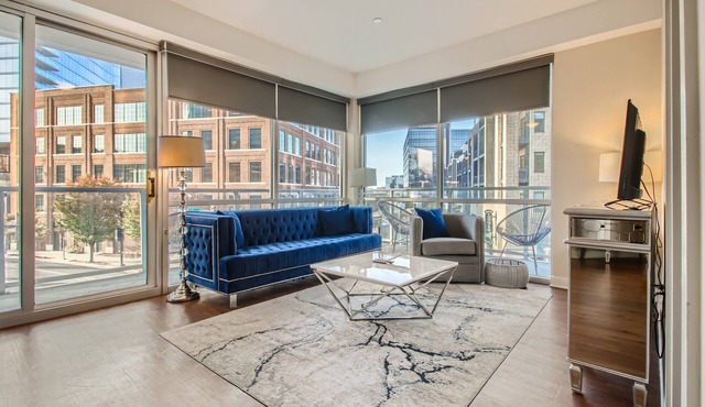 Downtown in the Gulch - 2bed/2bath - Stay like you live here!