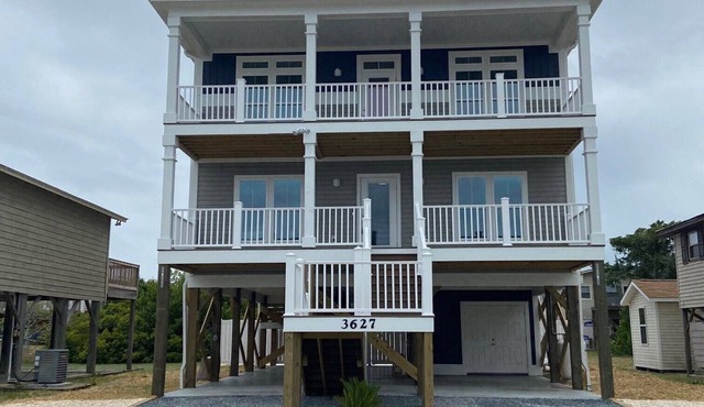 DreamWaver - Beautiful new home w/pool steps from the beach!