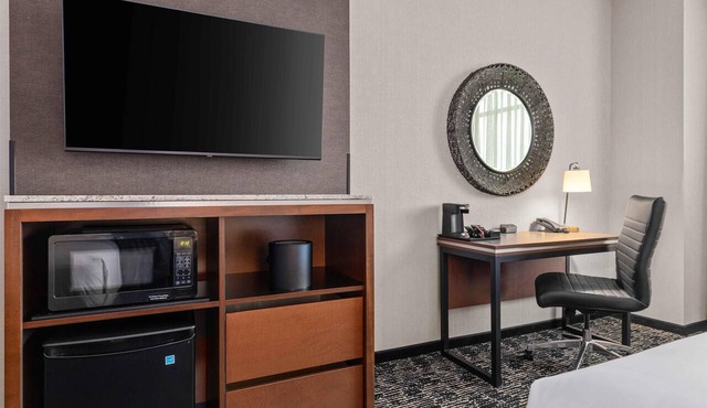 Drury Plaza Hotel Mobile