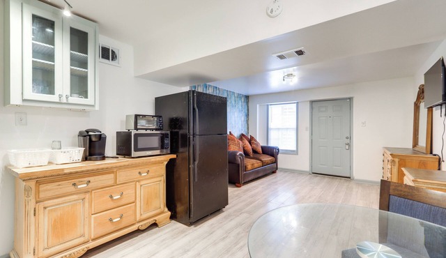 Easy Highway Access: Low-Key Norcross Studio!