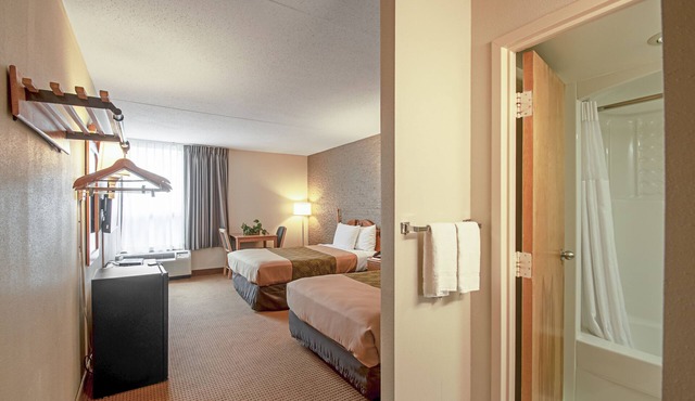 Econo Lodge Metro