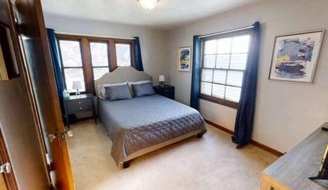 Efficient Unit - 15 minutes to Indianapolis Airport