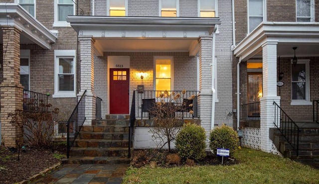 Exceptional 4-BR Homestay near Rock Creek Park