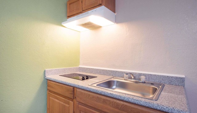 Executive Inn and Kitchenette Suites in Eagle Pass