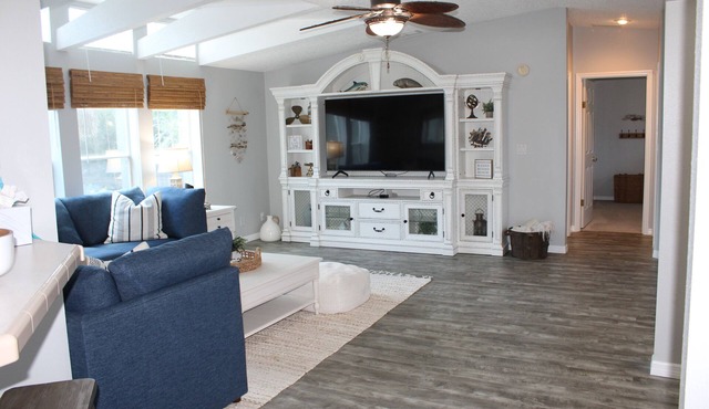 Exquisite riverfront home in Ozello Keys with private dock. Sleeps 10. in Crystal River