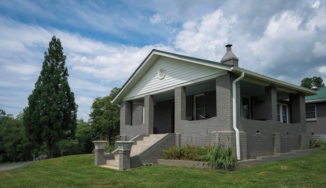Farm Retreat on the French Broad River