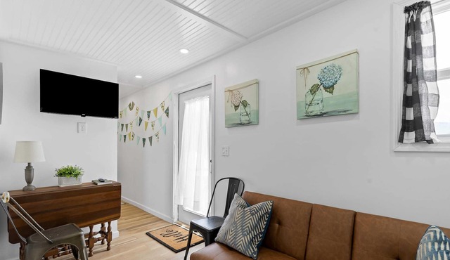 Farm Stay w/ pool - 15 Mins to Chattanooga- Tiny 2