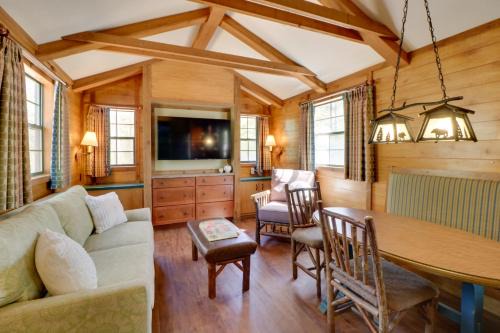 Fire Pit + Lake Access: Cabin Retreat in Heflin