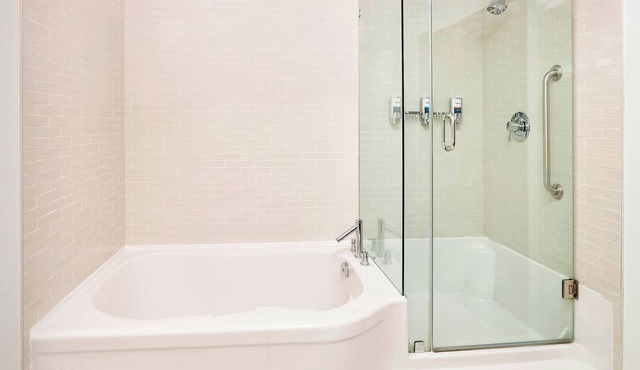 Four Points By Sheraton Edmonton Gateway in Edmonton