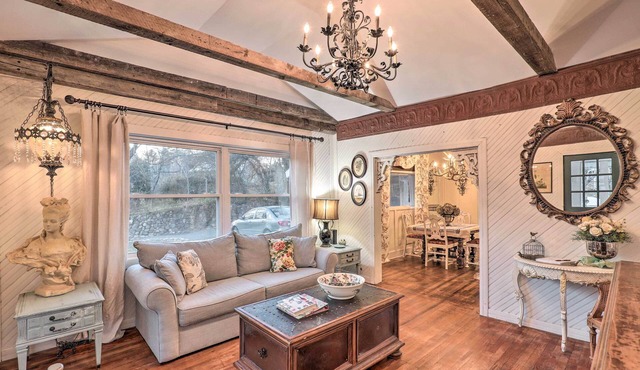 'Foxglove Cottage' in Walkable West Asheville