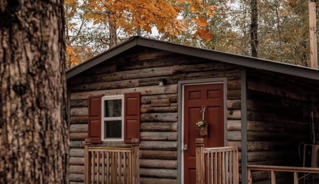Fox’s Den Cozy Stay With WIFI