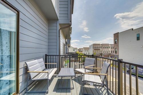 Frederick Townhome w/Balcony, Close to Parks!