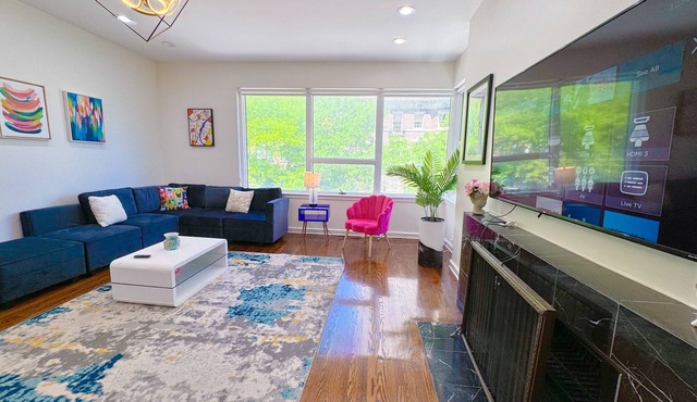 French design Luxurious Downtown 3br+2ba/sleeps 8