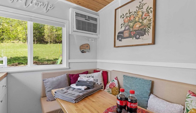 Fun-Size Farmhouse w/ Pool 15 Min to Chattanooga