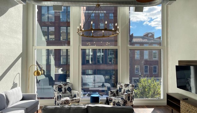 Gold Suite by Hollyhock - Executive-Level Living