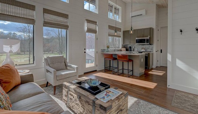 Golf and Riverfront Cottage | King Bed | Group Availability