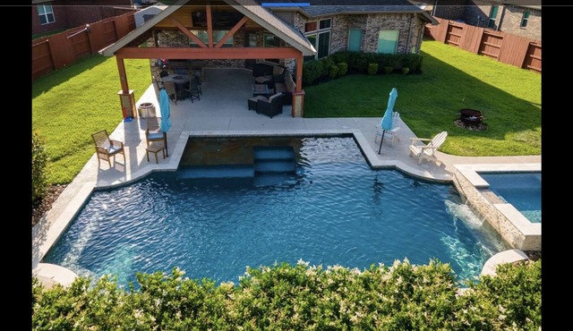 Golfer's Dream: Pool, Spa & Patio on 18-Hole Course, one level, Luxury, comfort in Humble