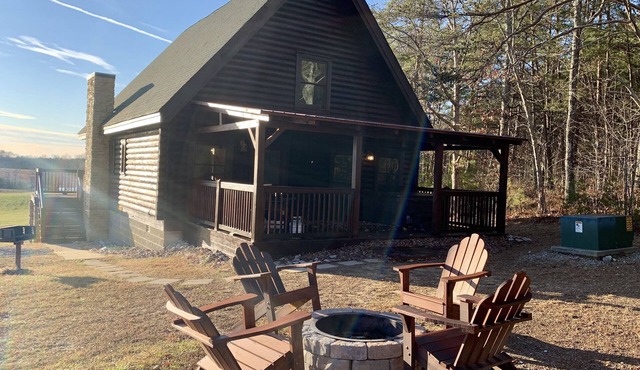 Great rates-2B-2B cabin by Fall Creek Falls-Amazing views with hot tub&fire pit