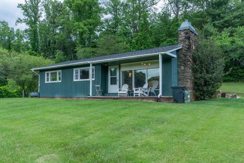 Green Cottage at Serre Vineyards
