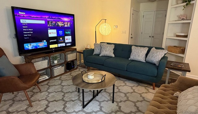 Greensboro/High Point - Ground Floor Apt 2BR/2BA