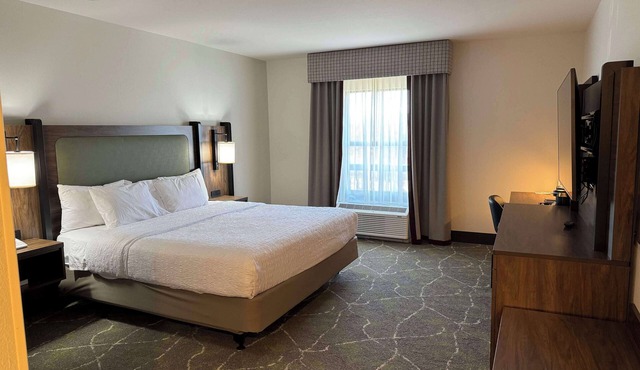 Hampton Inn and Suites Dobson