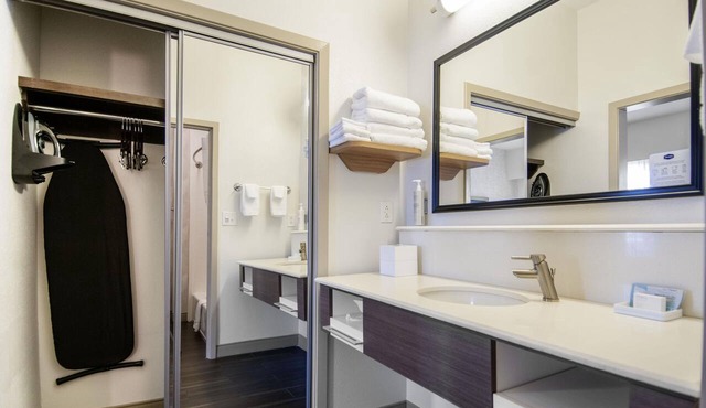 Hampton Inn & Suites Monroe in Monroe