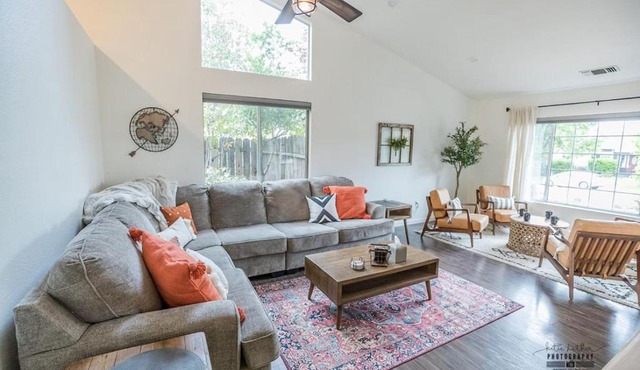 Hanland House in Redding