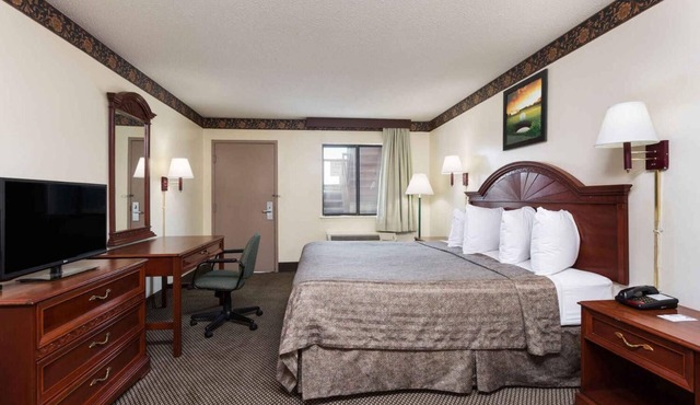 Heritage Inn