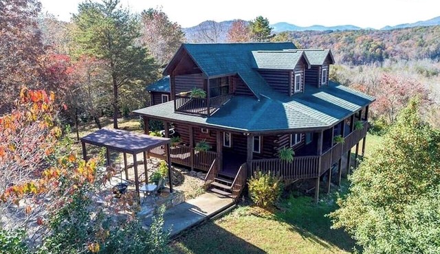 Hillside Haven Cabin with Hot Tub in Rutherfordton, NC in Rutherfordton
